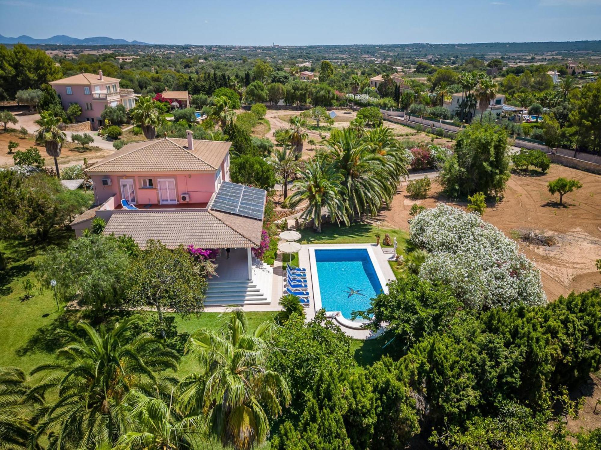 Near The Casa Bonita In Majorca * Colònia de Sant Jordi